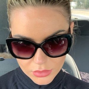 VINCE COMUTO SUNGLASSES